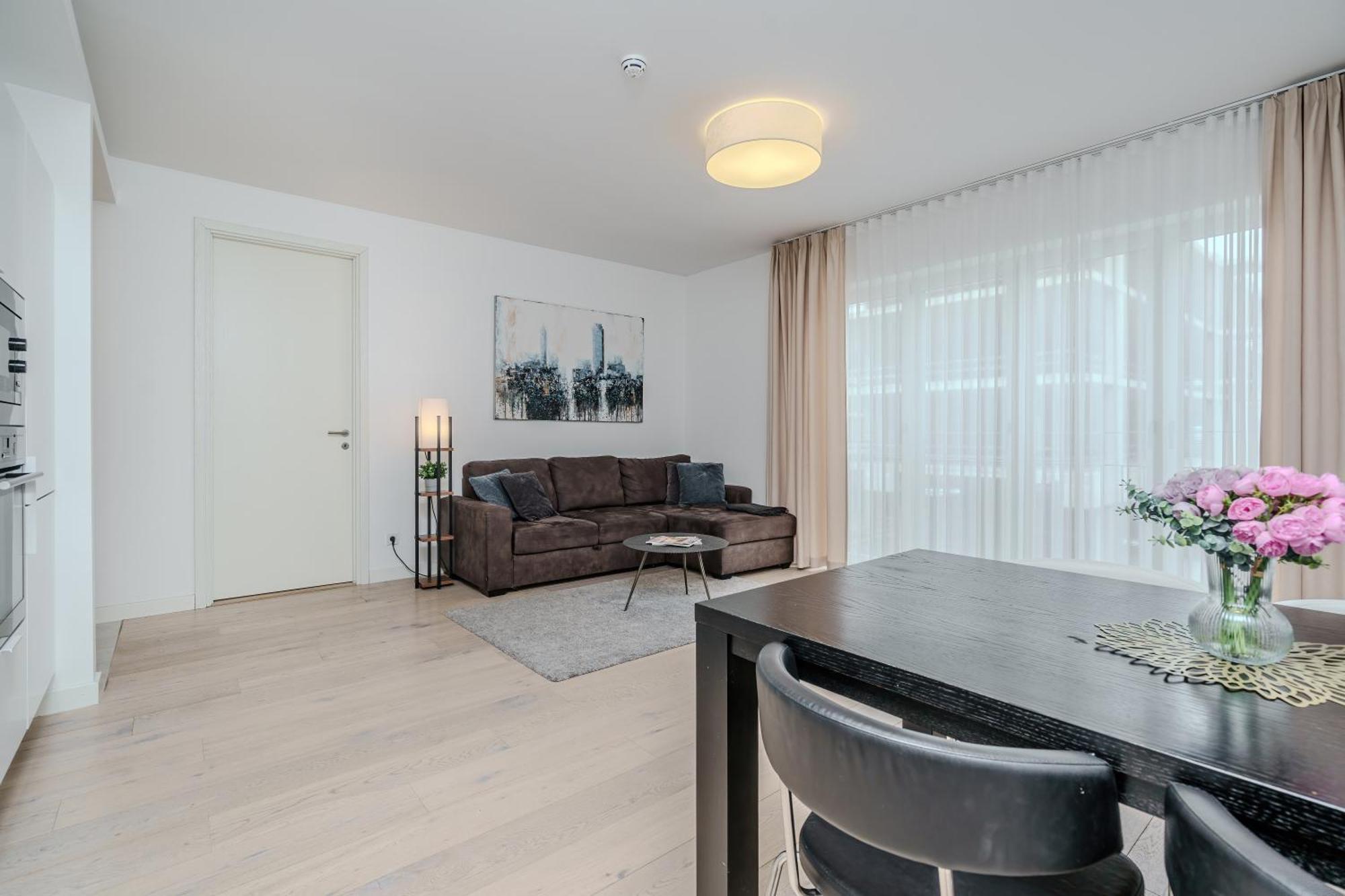 Dream Stay - 2 Porto Franco Apartments Near Old Town Tallinn Exterior photo